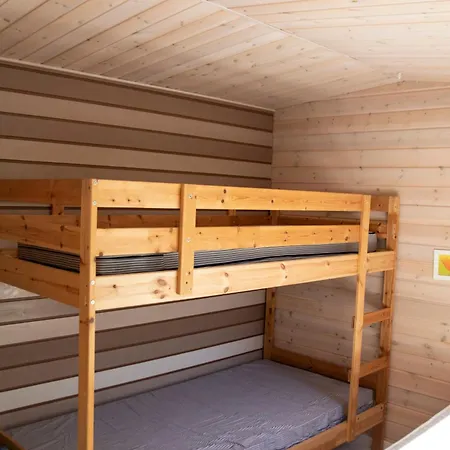 Cozy Summerhouse 100 M From The Дом отдыха Glesborg